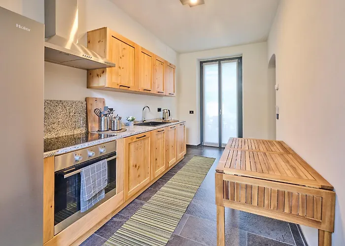 Villa Adriana Lierna